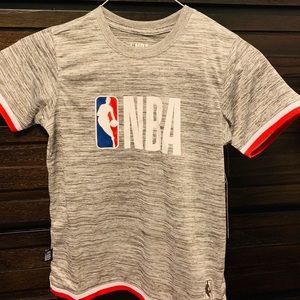 Little boys NBA T-shirt new with tag size 8